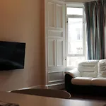 Cosy Bright Flat City Centre